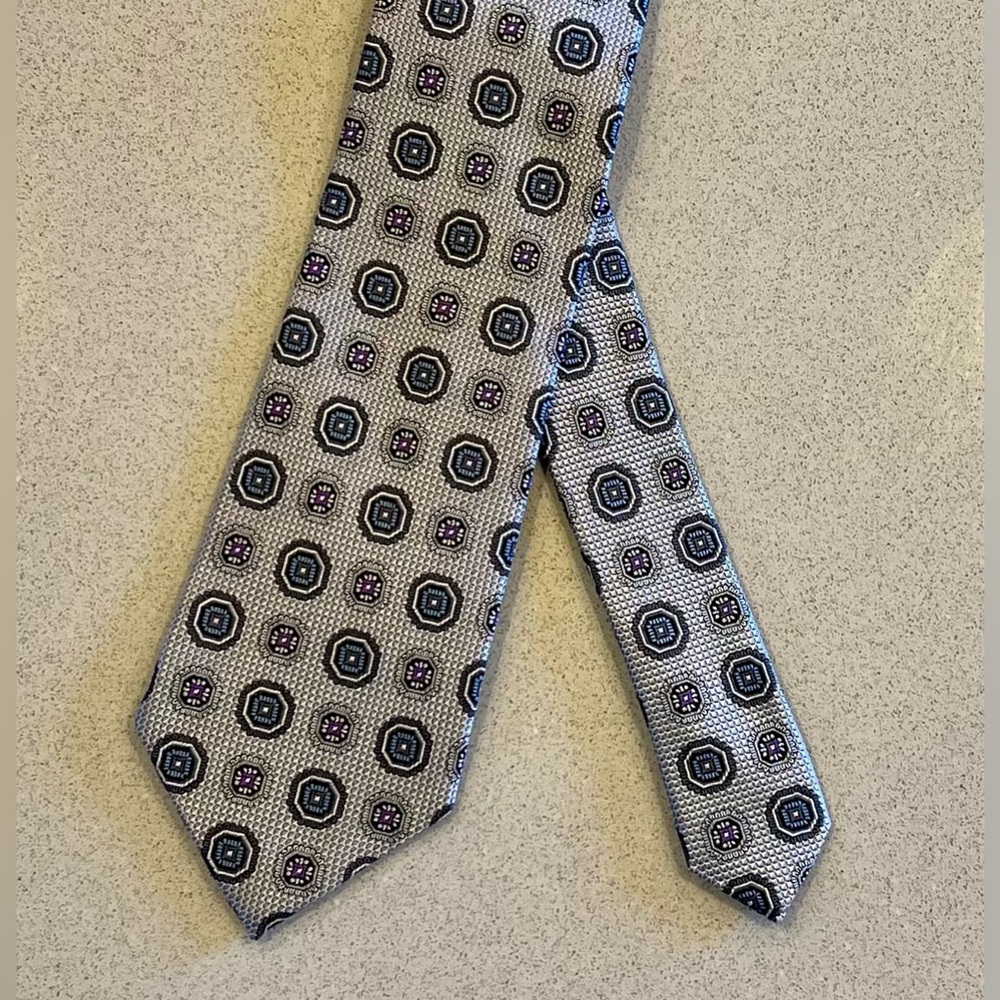 Nordstrom Men's Geometric Gray/Silver Tie with Blue and Purple Designer Accents